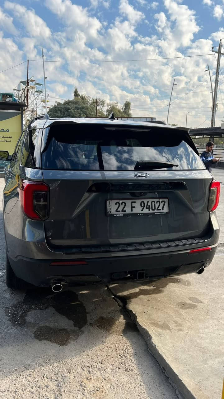 فورد اكسبلورير فئة [ ST-line ] موديل 2022
حجم المحرك: 4 سلندر ايكوبوست ( 2.3L TURBO )
العداد: 40 الف مايل 

السيارة مفولة مفولة مواصفات عدى البانوراما
اللون:   نفطي 
ويل:   حجم 21
كشنات:  VIP 
گير:   10 نمر

السيارة نظيفةكفالة محرك كير بدون ايرباك
حادثها قطعة وحدة جاملغ صبغ + شبر بالباب طخها صاحب دراجة شرط الفحص

السيارة مرقمة ب أسمي تحويل مباشر

تضليل خلفي مذكور بالسنوية✅

مواصفات السيارة :
كشنات vip
تشغيل عن بعد
بصمة تشغيل
دخول ذكي لجميع الابواب
گير ماوس
وضعيات قيادة  7 
هاند بريك بصمة
تدفئة كشنات
ستيرن هيتر
تبريد ثلاث قطع مركزي
تحكم بالتبريد الخلفي من الخلف
شحن لاسلكي + منافذ الشحن بكل مكان
كشن كهرباء
المرآة الجانبية كهربائية
كاميرا °360
تحديد مسار
تثبيت سرعة
شاشة ايباد
وقوف تلقائي في الازدحام (Auto Hold)
مانع اصطدام اوتو بريك
صندوق كهربائي شفط
نقاط عمياء ورادار وحساسات بكل مكان
مانع انزلاق
لايت ليد + زينون
الضوء العالي بيها نظام تلقائي شارع مظلم يرمش تلقائياً
الماسحات تشتغل تلقائياً من ينزل مطر

بالإضافة الى السبير ومعدات السلامة كلها موجودة معها✅
_______________________________
للتواصل والاستفسار:
واتساب او رصيد: ***********
