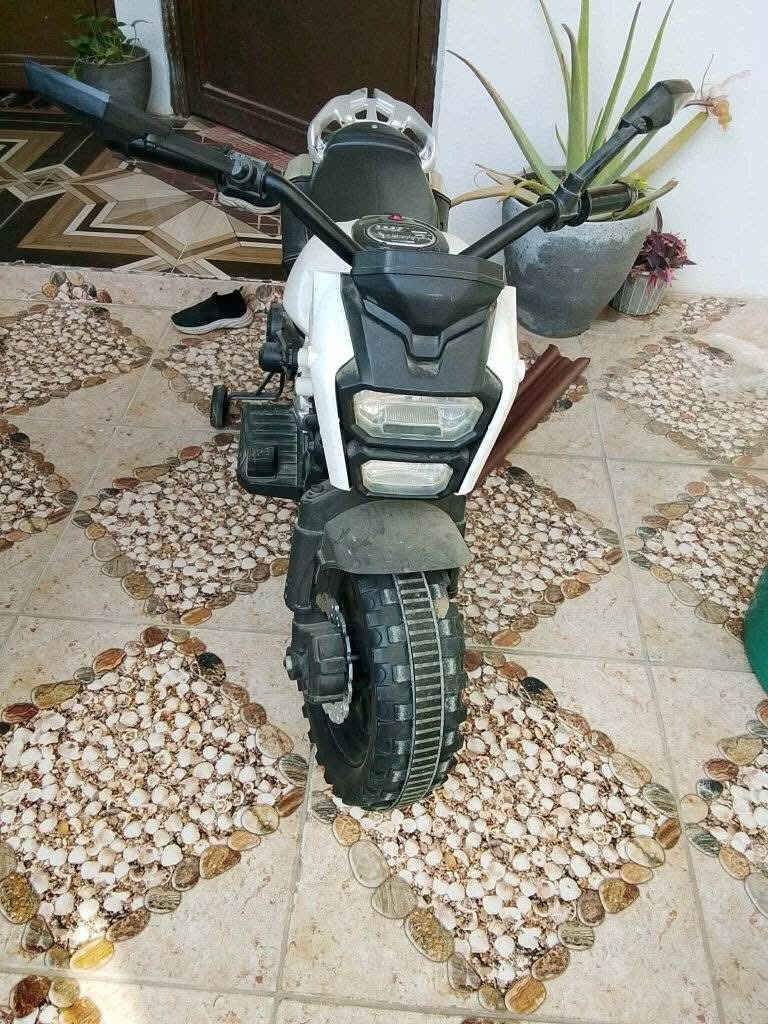 ماطور شحن مابي كل عيب شغال والباتري بعده جديد البيع السعر85 وبيها مجال اهواي  العنوان كركوك روناكي


**إذا كنت صاحب هذا الإعلان وتريد حذفه لأي سبب، رجاءا أرسل رسالة إلى الدعم الفني**