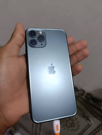 ايفون 11 برو • ٦٤ • شاشة اصلية