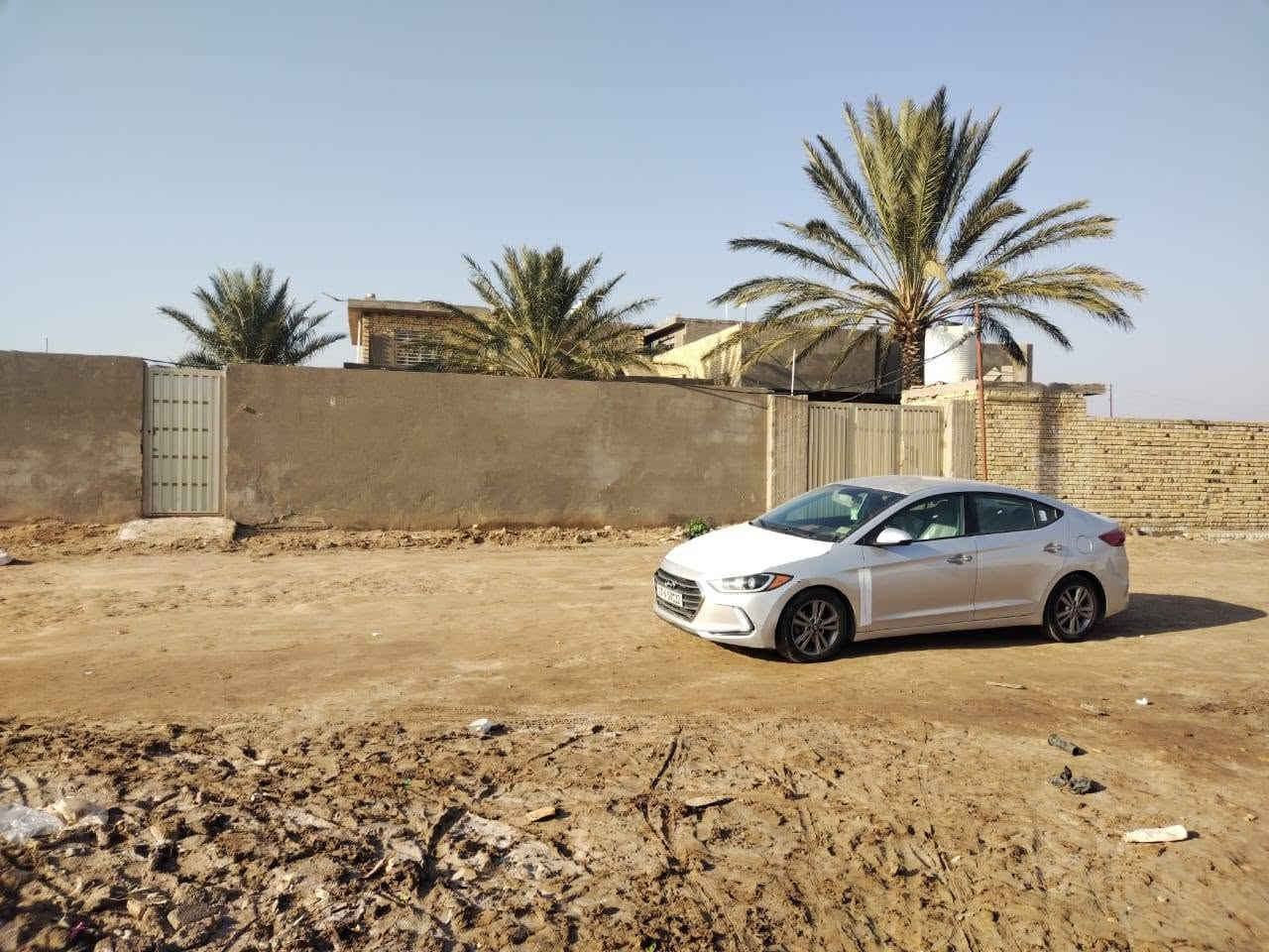 للبيع بيت مساحة 1300 طابو 25 يتحول بالاسم يتكون من طابقين 4غرف نوم  ماء كهرباء فوول بيع او ايجار لمدة سنة  والتفاصيل بلفيديو 🇮🇶 رقم راعي العقار والستد بسمه *********** ابوعلي 

ملاحظه /اي شئ عندك للبيع بيت او سياره او اغراض ننشرها لكم بعموله بسيطه  

شكرا لدعمكم 🙏
