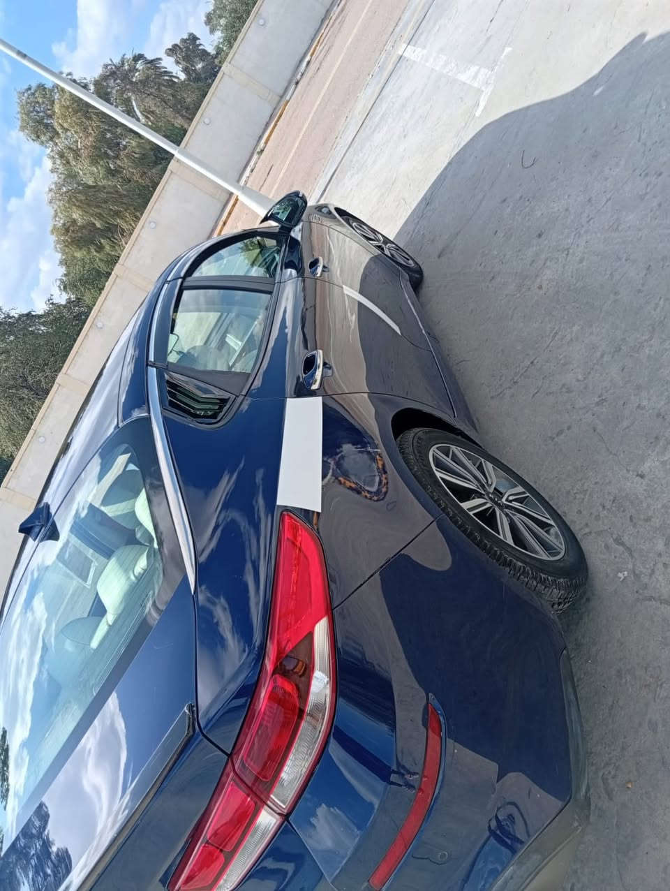 سلام عليكم للبيع كيا اوبتما مديل 2019وارد امريكي حادثها مال امريكه بنيد او جاملغ او بل عراق هم بيها مكانات صبغ تفاصيل اكثر موجود السونار بل منشور موصفات معروفه 
رقم اربيل تريد تحويل تريد وكاله مكان السياره بغداد الكاضميه السعر117او بيها مجال اي ستفسار ***********
اخوان مكلف بل نشر
