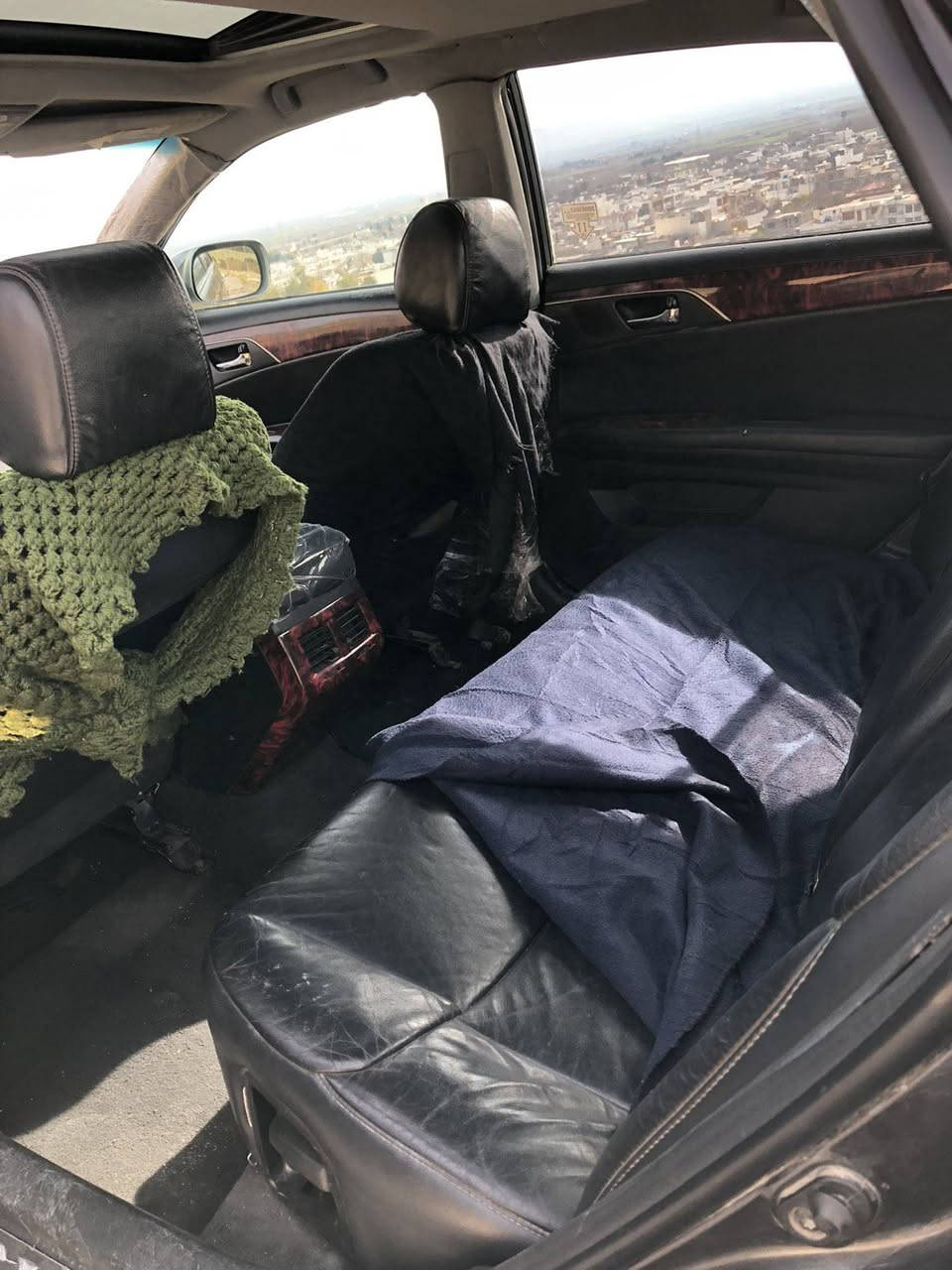 ئەڤەلۆن ٢٠٠٦ فرۆشتن یان گۆڕینەوە  
کامل بۆیاخ  
بێ ڕەقەمە
وەرنەگەڕاوە 
قرچی بەسیتی ھەیە 
گێڕ و مەکینە مەزبوت 
فول فول مواسەفات بەس بەسمەنیە 
سعری ٥٥ گەڵا کەمێک معامەلە 
گۆڕینەوەش ئەکەین 
*********** وەتس ئەپ و ڤایبەر السليمانية, العراق
