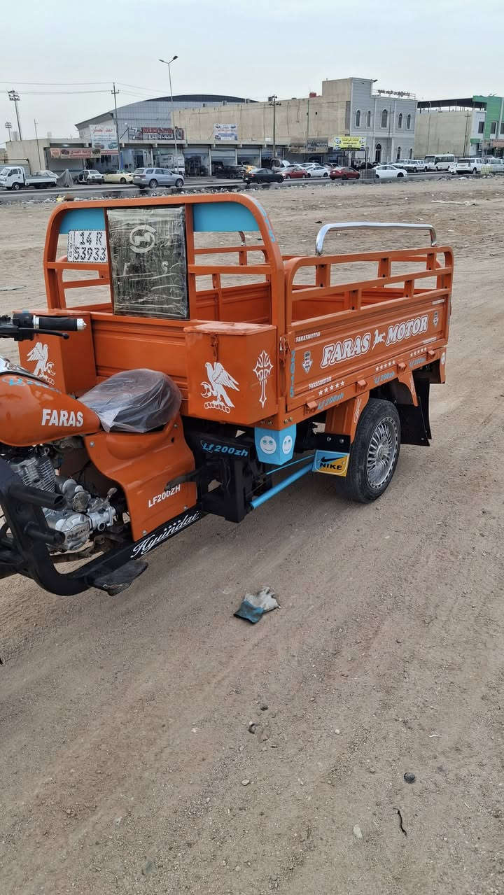 ستوته يفان فرس مديل 2015 رقم وسنويه بسمي ستوته جاهزه كفاله عامه شاصي مكفول كهربأيات شقاله مكينه 200 مصبوغه صبغ بلاد حراري السعر 3000 مليون وشراي بخدمته العنوان القبله *********** هاذ رقم راعيه مكلف منشر
