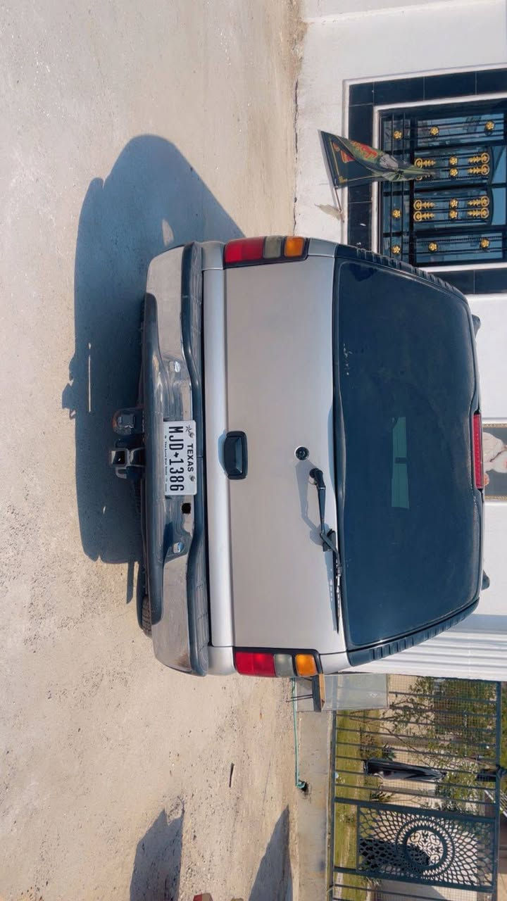 السلام عليكم 
شوفرليت 2006
ادوااات شركات أمنية 
☠️مصفحة☠️
محرك 8100
السيارة جديدة ومابيها نقص برغي ترايك للبصرة 
واعيد مابيها نقص برغي 
العنوان بغداد 
السعر 58بيها مجال قليل 
***********
