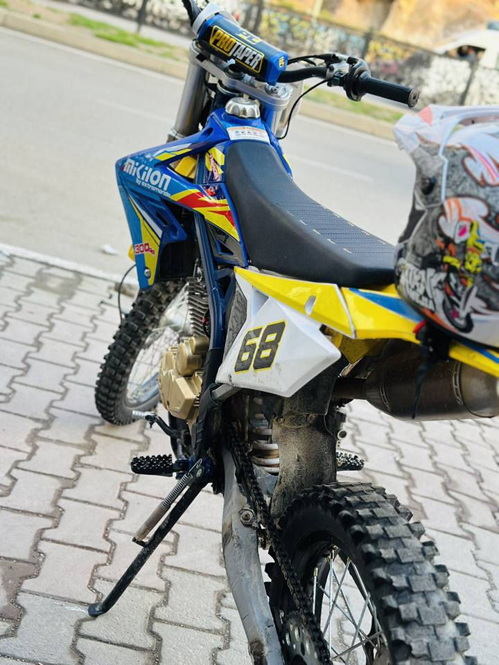 ماتۆڕ ڕامز  مودیل 2025
سعر 11مەجال
مانگ و نو دەر کراوە زۆر زۆر پاکە 
بەشەر مەکینە و کارەبای بڕغی بانەدراوە کرکوک آیسکان 
*********** *********** كركوك, العراق
