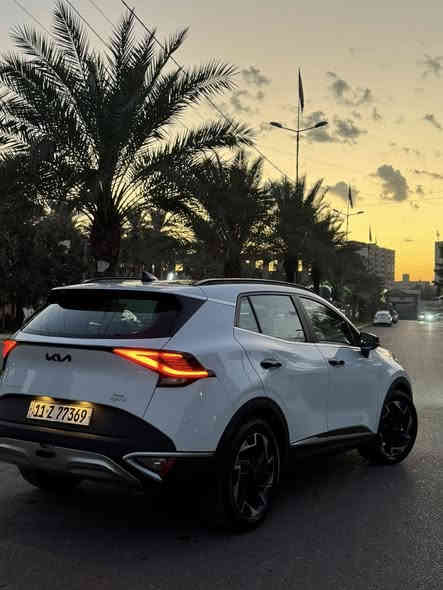 الموديل : 2025 . (خليجي) . 
المحرك : 4  سلندر DOHC 2.0
العـــداد : 6 آلاف  
الضمان : 5 سنوات 

المواصفات : 
* مقاعد تدفئة .
* صندوق كهربائي .
* مقاعد مخمل.
* المقاعد الأمامية كهربائية .
* حساسات خلفية وامامية 
* اطار قياس 235/50R19 انج .
* دخول وتشغيل بصمة.
* أنظمة قيادة متعددة.
* لوحة عدادات المركبة LCD.
* حساس مطر.
* هاند بريك بصمة.
* تحذير النقطة عمياء.
* برداية صندوق الامتعة.
* مرايا كهرباء.
* المصابيح الأمامية زنون .
* كشافات الضباب زنون . 
* تشغيل عن بعد .
* نظام APPLE CARPLAY
* مكيف خلفي.
السعر 250 وبيها مجال بسيط 
للاستفسار ***********
العنووان بغداد الدوره 
ملاحضه : البجم مغلف ppf افلام حمايه والراديترات مغلفات حمايه من الخدش
