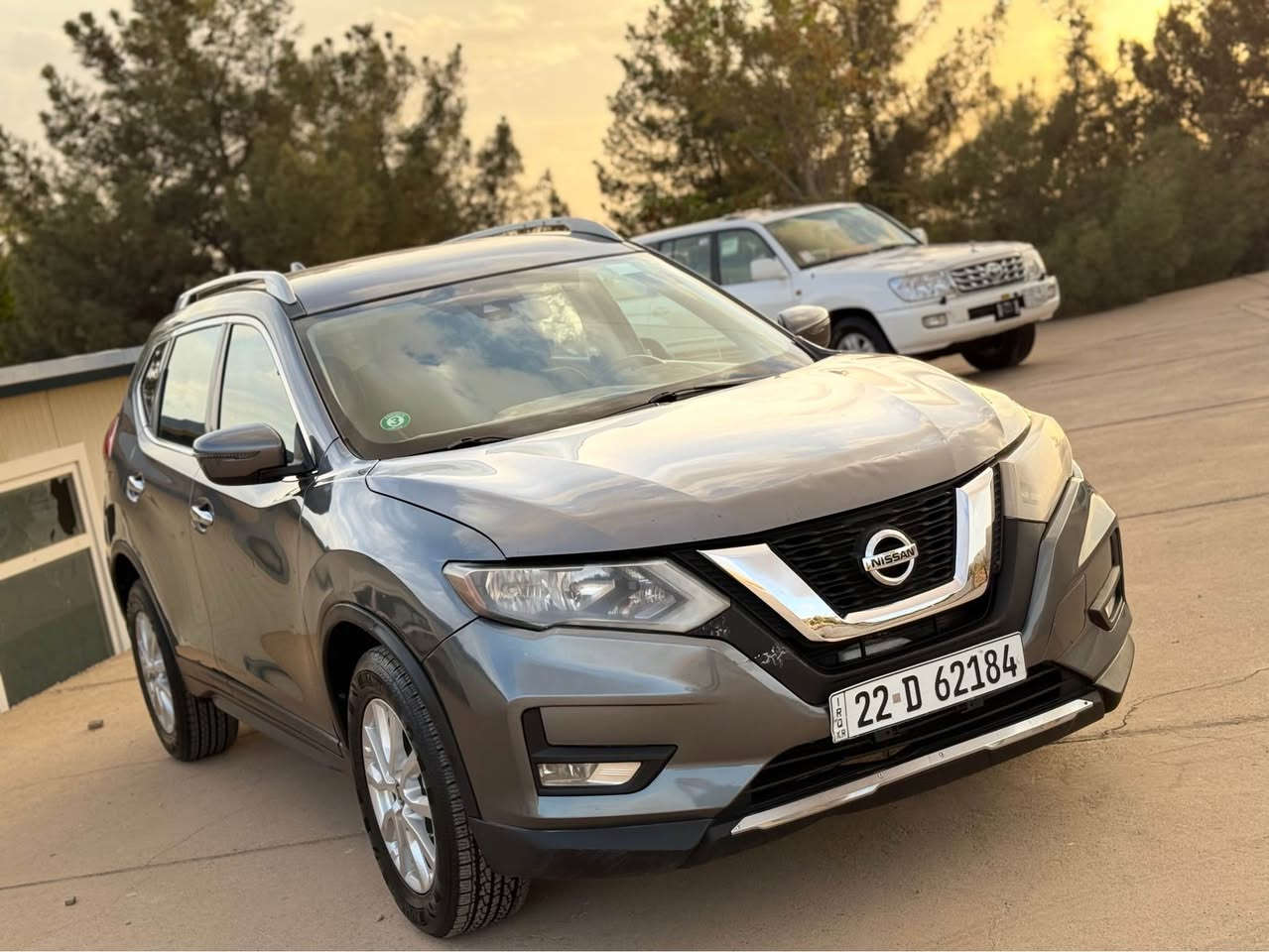 ***********
نيسان روگ. موديل ٢٠١٩. SV
سه ياره كه   دوو بار چه و دوو په له ى بوياخ هيه.  ئيرباگ ته قيوه. گيرو مه كينه به شه رت سه نه وى نوييه   ديناره ك مه سره فى تيدا نيه. 
سعر  133$
*********** كويسينجاك, أربيل
