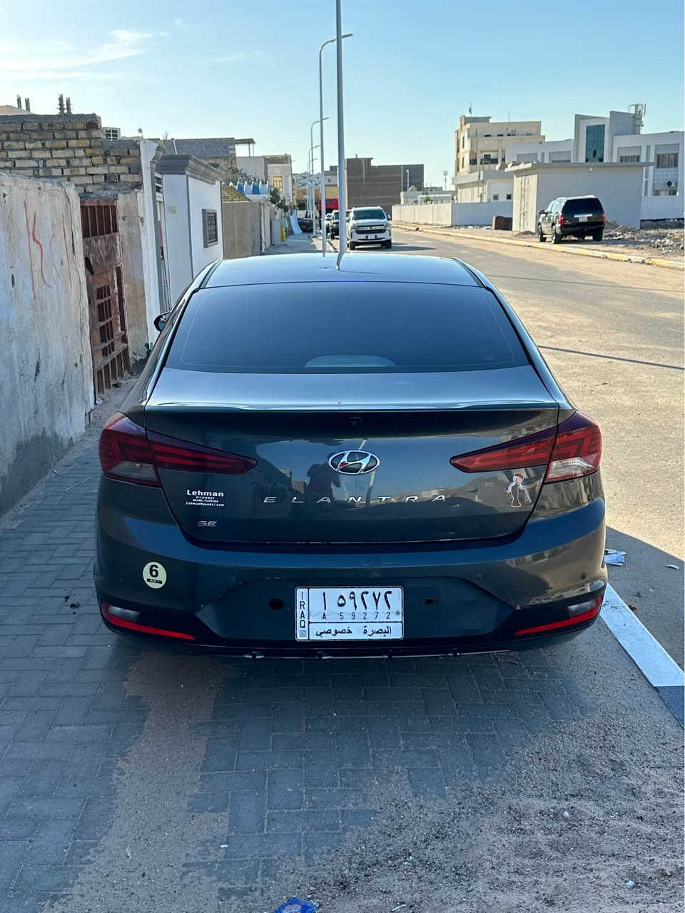 السلام عليكم سياره انتره نضيفه مالبيت جاهزه من كلشي مكفوله كير وامحرك واتبريد واكهربائيات واتخم تاير جديد واحداده كله جديده لون السياره رصاصي محرك 2000 دوش المرغوب مامفتوح مكفول داخل السياره بيجي مو اسود موصفات سياره ثلاث انضمة قياده وامثبت سرعه واتوقف ذاتي واتحديد مسار تحكم جهتين واشاشه تاب الصليه السياره بيه بس بارد فقط المعرفه اكثر انتصل *********** بي وتساب اسيا  ***********مكاني بصره قبلة Singapore
