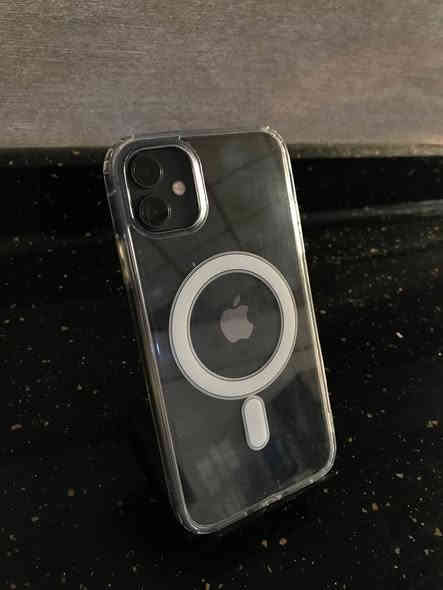 iPhone 11 
⚡️ذاكرة 128
🔋البطارية 78
· السعر  225
نموذج M
_________________________________

iPhone 7 Plus 

⚡️ذاكرة 128
🔋البطارية  74
· السعر 100
نموذج M 
_________________________________
الجهازين ماداخلين صيانة ولا مستبدل اي قطعة بيهم
واتس اب ***********
