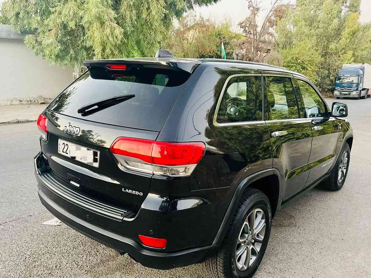 سلام عليكم للبيع  جيب لاريدو 2014 كلين تايتل بدون أي حادث   سياره فول مواصفات عدا الفتحه تشغيل عن بعد شفتات ستيرن كير طياره 8 نمر مثبت سرعه  دخول ذكي 3 بصمات في سياره  نضام ايكو تخم تاير جديد صدر امامي خلفي جديد أي نقص ما بيها فور ويل شغال سياره كامله اي نقص ما بيها  محرك سياره 6 سلندر 3600 ما مفتوح اسبانه ما ممدود عل محرك  سياره بيها صبغ فقط بخ الجاملغ الأمامي وربع من الجاملغ الخلفي مكان سياره ديالى المقدادية ***********
