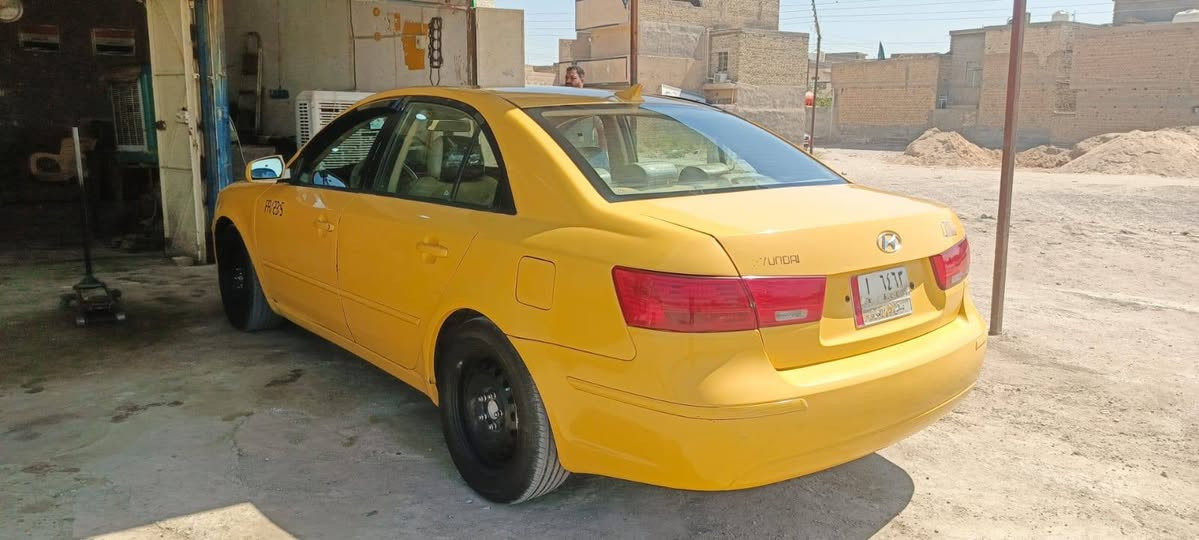 السلام عليكم سوناته موديل ٢٠١٠ وارد مريكي حادثه بس البنيد مبدل ولباقي مكفول تخم تاير تبريد ثلج مكينه وكير جدد حداديه امامي خلفي جديدمنضومه غاز  سياره متعوب عليه دوشمه كامله خاص ماكو تصل وتدلل رقم *********** سعر ١٠٥ وبيه مجال
