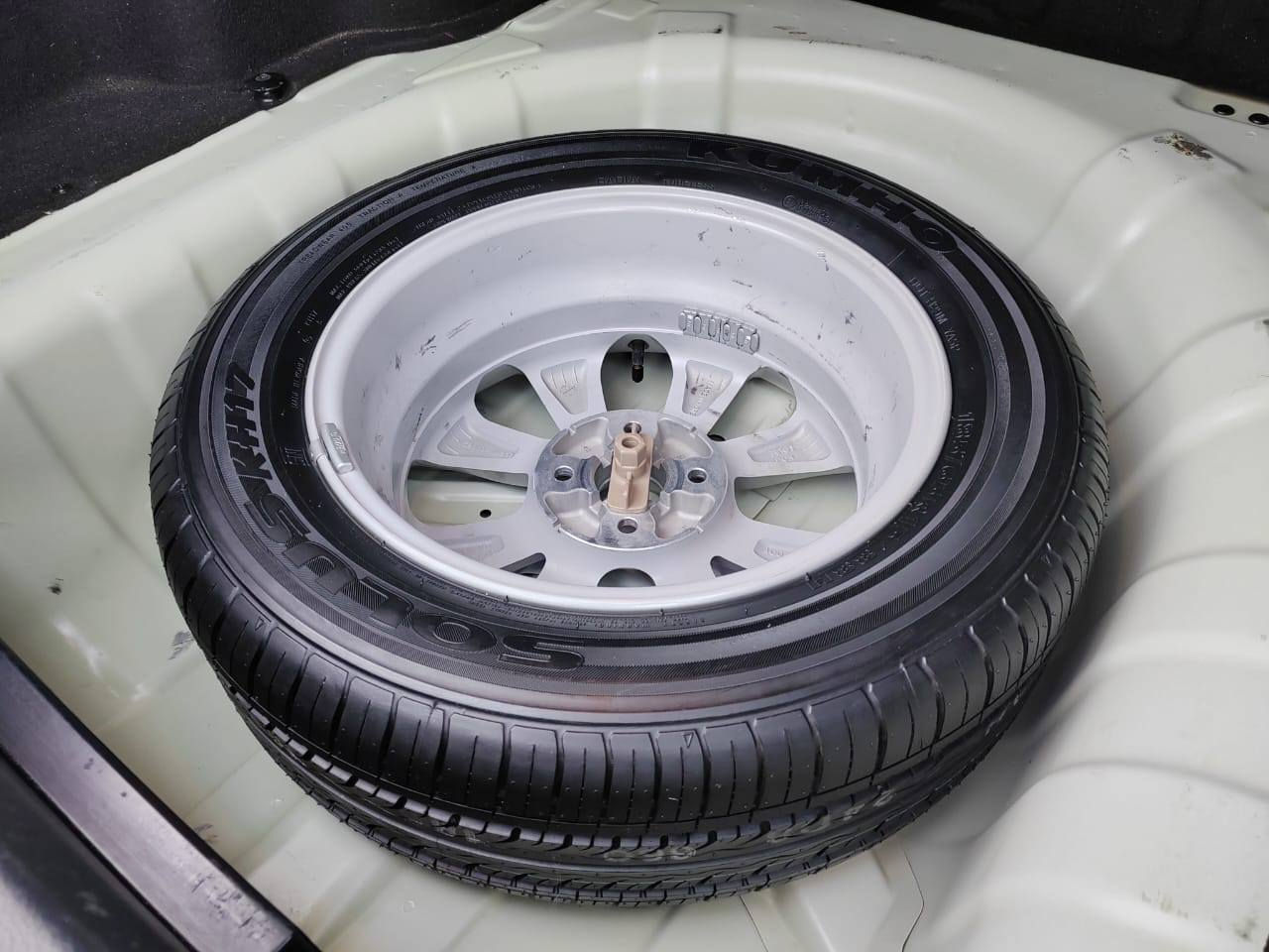 اللهم صل على محمد وال محمد كيه ريو موديل ٢٠١٤ خليجي الشركه العامه للسيارات رقم ذي قار حره سنويه جديده بسمنه سياره جديده بمعنى الكلمة إستخدام شخصي ماشيه ١٥٠ الف مكفوله كفاله عامه من الضربه والتبديل والصبغ والفتح والبارد والك الفحص وين مايعجبك مكينه وكير مامفتوحات على الشركه حداديه لوك تبريد ثلج تخم تاير جديد فول كهربائيات مواصفات حلوه مكينه ١٦٠٠ دوش مرايات شفط شغاله ٥ ويل كب سبيره مانازل كيج حماوه شاشه كامير فول تحكم استيرن شغال لد امامي بلاجكتور اشاره بلمرايه ارضيه مغلفه جلد السعر ١٠٥ بس اليدور جديد ولوك يتصل *********** مكان السياره الناصريه الشموخ
