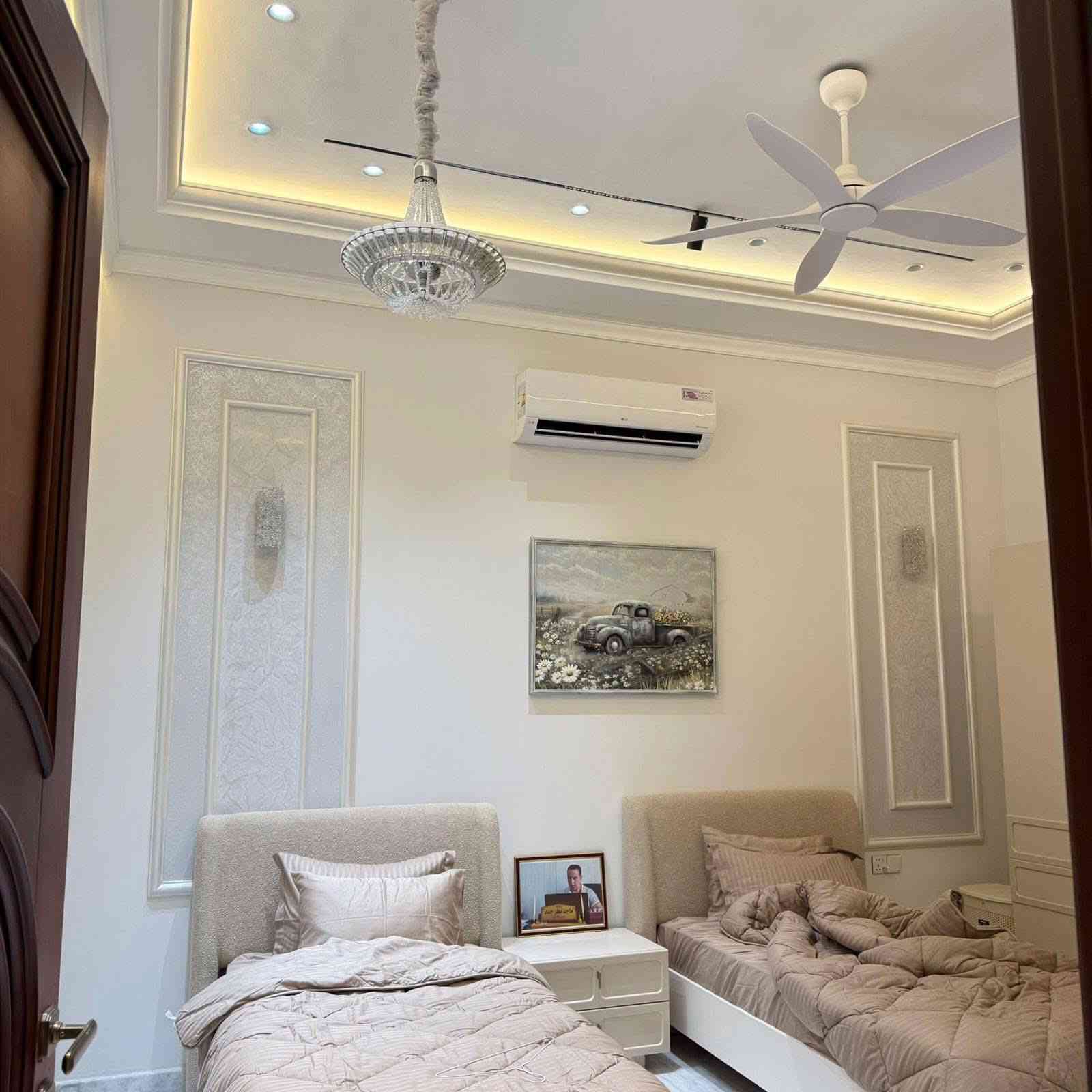 السلام عليكم مكتب القمة لعمل كافة أنواع الديكورات الداخلية والخارجية بافضل المواد والدقة في العمل *********** السلام عليكم مكتب القمة لعمل كافة أنواع الديكورات الداخلية والخارجية بافضل المواد والدقة في العمل ***********
