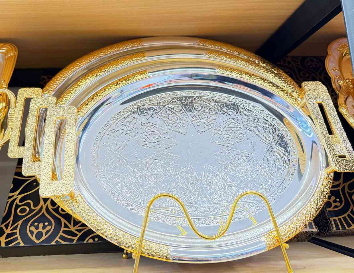 عروض العيد سيت صينية 3 قطعة ذهبية الثقيل 
السعر 30 الف 
تعبئة الكارتون 8 قطعة
طلاء ثابت
الارقام ***********
***********
متوفر واتساب

