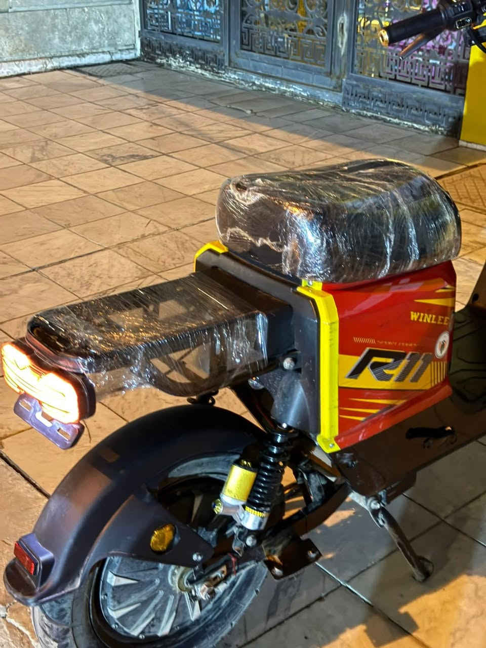 للبيع درجه شحن R9 كامل مواصفات نقصه كشن خلفي فقط 
سعره 450 الف بيه مجال  مكاني بغداد اليوسفيه حي شهداء تفاصيل أكثر *********** واتساب
