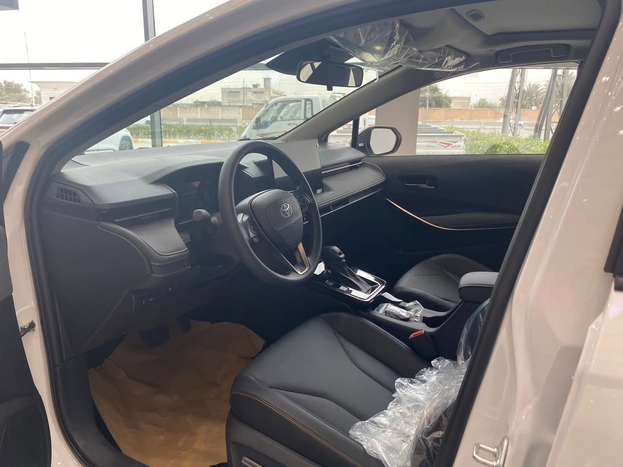 تعلن شركة عمر العبيدي لتجارة السيارات الحديثة 
وصول كورلا الشكل الجديد كليا شكل 26 
بمحرك 1800 هايبرد
واختلاف كلي عن الشكل القديم
من شكل خارجي وداخلي 

وكل هذا بسعر 28,200 مليون (بدون رقم)

صافي بدون كلشي 

‼️مواصفات السيارة

‼️محرك 1800 هايبرد
‼️شاشة وسطية جبيرة
‼️فتحة
‼️كرسي كهرباء ومقاعد جلد اصل

للاتصال والاستفسار 
***********
او زيارة موقع الشركة
بغداد الكريعات شارع المعارض
