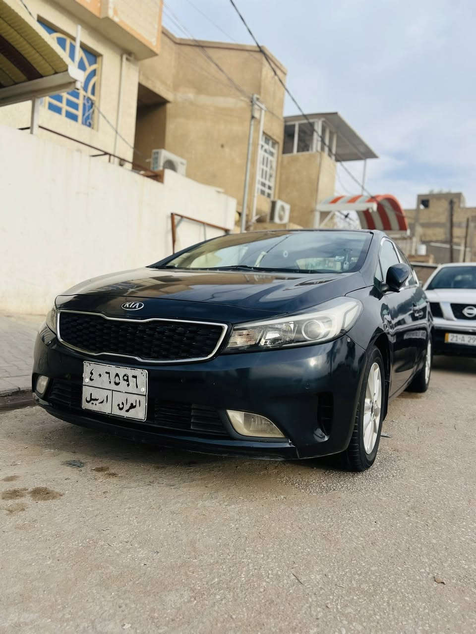 سيراتو للبيع مديل ٢٠١٧ خليجي مكينه ٢٠٠٠ دوش كير ومكينه مكفولات حداديه ( ٨٠ ) بالميه حلوه تبريد ثلج  بيه اربع قطع صبغ بدون داخل بدون ضربه قويه  بيه جراد السياره مبين بالصور عليه غرامه   ٦ ورقات ينزل من سعره غرامته بالعراق باربيل ماعليه اي غرامه مكانه نجف كوفة  
سعره 112 وبيه مجال قليل 
***********
