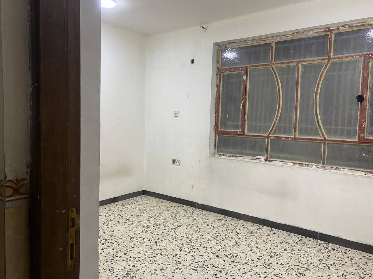 مشتمل للإيجار طابقين معزول 
الزعفرانيه زراعي الربيع عالشارع 
للاستفسار ***********
