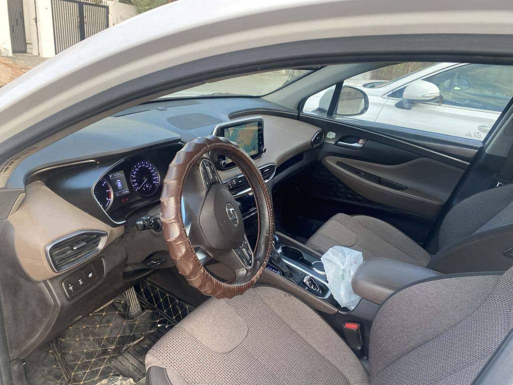 هيونداي سنتافي 2019
الصبغ: ربع سقف. بدون حادث (الصبغ أصلي وتم تلميعه/تلميعه وإعادة بريقه).
المحرك: 6 سلندر 3.5 AWD
المسافة المقطوعة: 85,000 كم
دبل أكسل (دفع رباعي)
السنوية منتهية لسنة
فل أوبشن بدون فتحة سقف (سلايد)
قريب من 2 مليون غرامة تُعاد بعد المعاملة
بشرط الفحص والتوكيل
سيرفس كامل + الإطارات جديدة
السعر: 240$ والمعاملة أخوية

‎هوندای سەنتافی ٢٠١٩
‎ 
‎- سبوغ: یەک بست بۆنیت و دوو بست سەقف. بە بێ لێدران (سبوغی رۆیشتووە و پەمپ کراوەتەوە.)
‎- مەکینە: ٦ پستۆنی ٣.٥ AWD
‎- ماوەی رۆیشتن: ٨٥٠٠٠کم 
‎- دەبڵ ئەکسل 
‎- سەنەوی ساڵێکە بەسەرچووە  
‎- فوول بێ سلاید
‎- نزیکی دوو ملیۆن غەرامەی لەسەرە ئەگەرێندێتەوە دوای معامەلە
‎- بەشەرتی بەناوکردن و وەکالە
‎-کامل سێرڤس کراوە و تایەکانی نوێیە. 
‎
‎نرخ ٢٤٠$ و معامەلەیەکی برایانە

*********** أربيل, العراق
