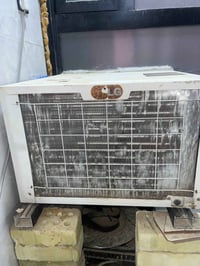 من رخصة لأدمن مكيف للبيع LG تدفئة وتبريد بس  شغال متروك منشغله لاستفسا...