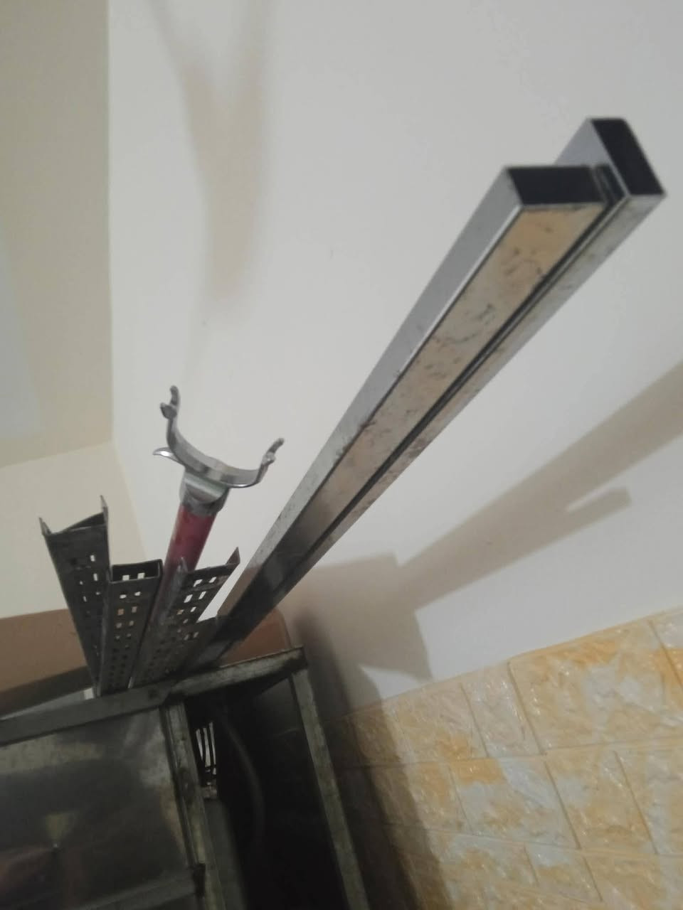 جهاز أوڨن أخو الجديد حجم چبير يشتغل ع الوطنية والمولد سعره ٦٠ الف.واجهزة ليزر واحد جديد والثاني مستخدم الجديد سعره ١٠٠ الف والمستخدم سعره ٥٠ الف . والله العظيم مأخذ الواحد ع ١٩٥ الف.ومعدات محل كامله من رفوف وتعاليك وإهوايه شغلات سعره كلهه ٢٠ الف علمن الأغراض مواليه اني مكلفه بالنشر


**إذا كنت صاحب هذا الإعلان وتريد حذفه لأي سبب، رجاءا أرسل رسالة إلى الدعم الفني**