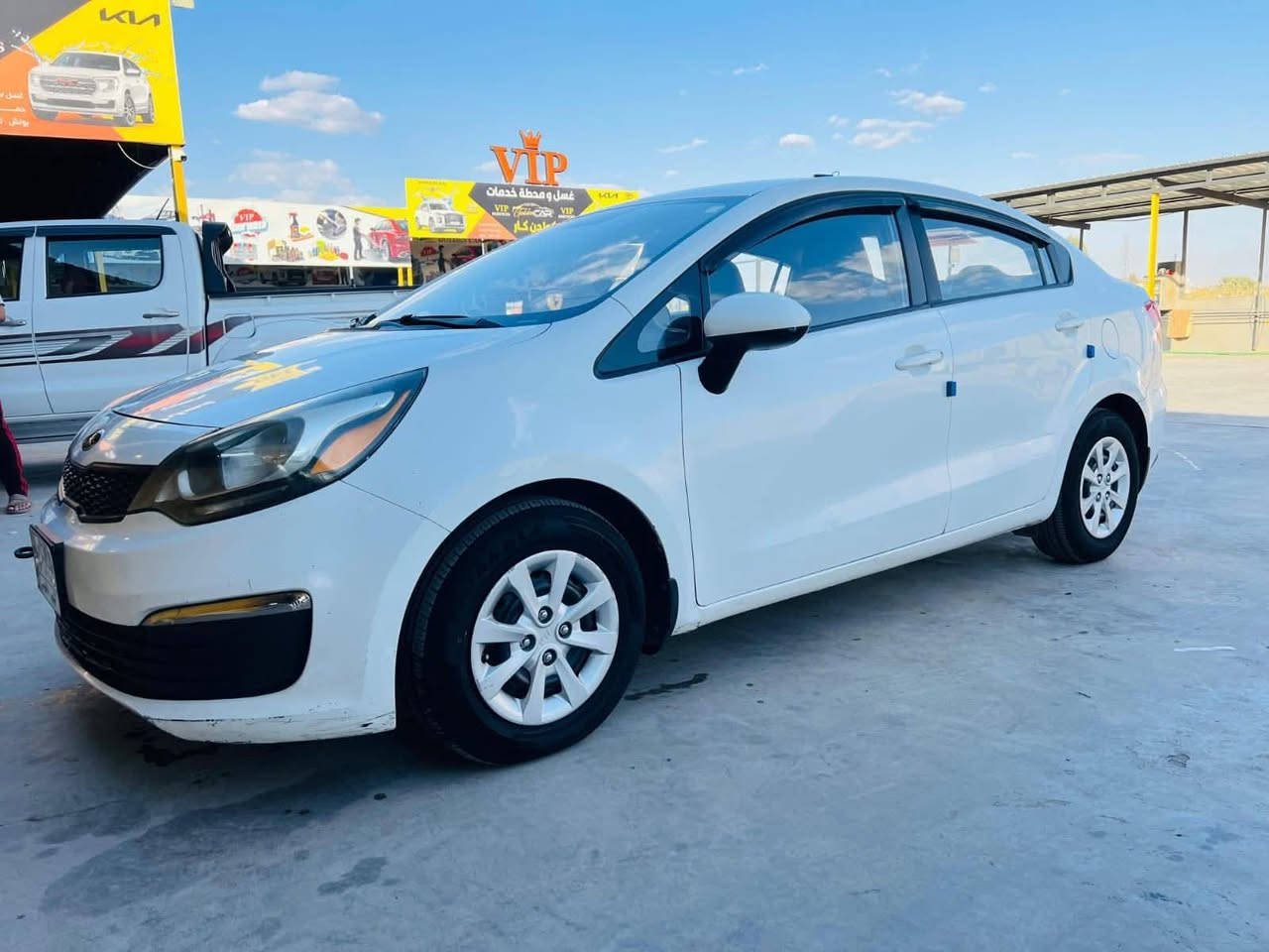 السلام عليكم  
كيا ريو رقم نينوى جديد 
موديل ٢٠١٦ خليجي 
محرك دوش المرغوب ١٦ 
شرط التحويل 
قطعتين صبغ بدون دواخل 
بيع نقد فقط 
السعر *********** واتسب او اتصال
