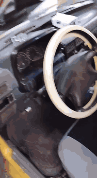 السلام عليكم سايبه موديل 2011 مكفوله من الضربه كير مكفول حداديه مكفوله تخم تاير جواه تدفئه شغاله السعر 17ورقه مابيه مجال قفل موجوده داخل بغداد السيارهرقم الهاتف ***********
