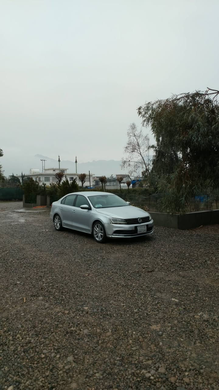 جيتا خليجي 2015
پارچەی هەیە لەگەل بۆنیت و سندوق ٣
گێرو مەکینە بەشەرت
124,000km ڕۆیشتووە  

سەنەوی و ژینگەو ڕێگەو بانی بەناوی خۆمە نوێیە تاکوو ٢٠٢٧ 
ناونیشان / ڕانیە
ژمارە تەلەفۆن/
0751 127 50 49
