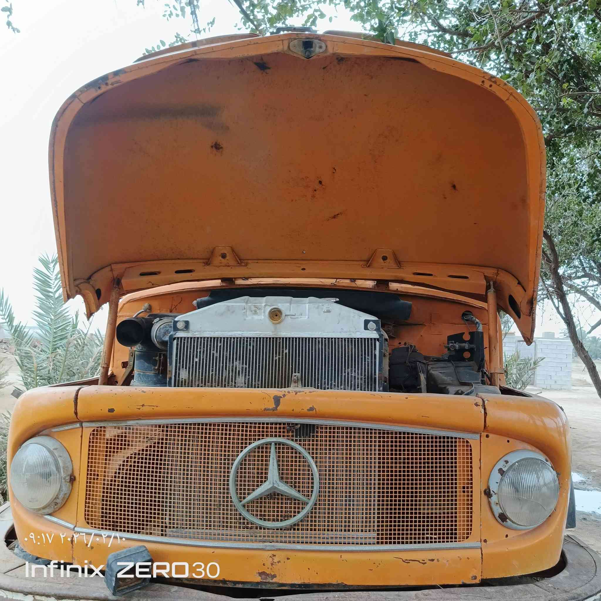 السلام عليكم فخمه للبيع موديل 80 محرك 55 جير 25 سياره مقفوله استفسار رقم ***********
