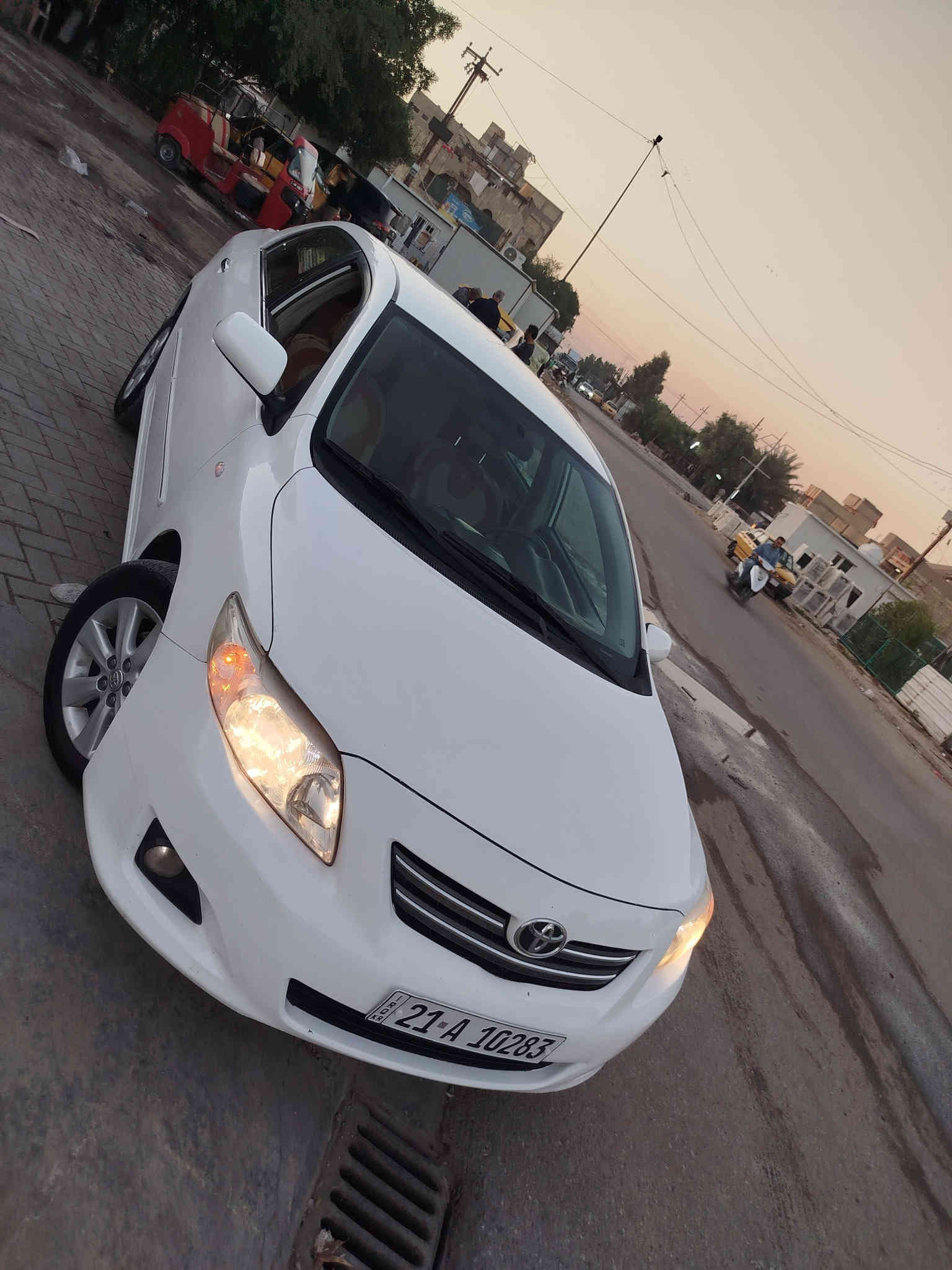 سلام عليكم  تؤيؤتا كورلا 2008 خليجي الشركه العامه 1800 

السياره بدون صبغ. بدون فتح بدون تبديل جديده. فقط تكحيل كرت موضح بل سونار.  فوك جامه خلفيه مال تكشير وفوك جاملغات خلفيه. تكحيل كرت بل جهاز.  بيها ثنين سونارات. 

سياره جديد وكفاله عامه من الضربه والتبديل. ماشيه 127 الف 
.السعر 108 ورقه. مكان بغداد سنويه 2029./ ***********
