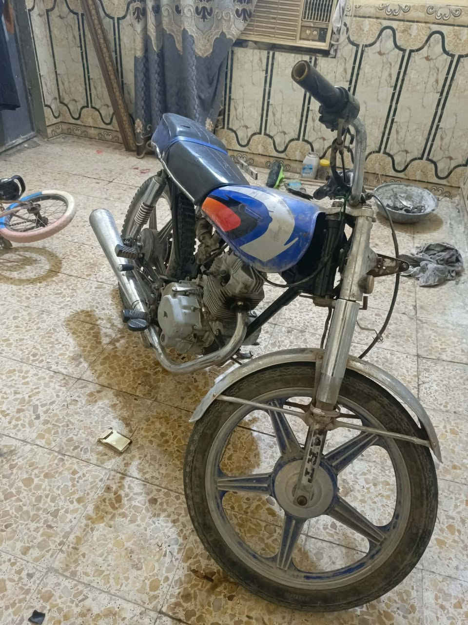 دراجه للبيع شاصي نامه شلامجه سعره 225اوبيه مجال قليل مكاني ناصريه مركز ***********
