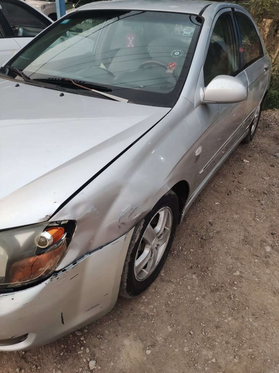 سيراتو موديل ٢٠٠٧ خليجي مكينه وكير خير من الله تبريد تدفئه شغاله ضربتهه جاملغ الايسر موجود بصورة سيارة جاهزة منضومه تبريد جديد كمبريسر جديد رقم بغداد باسمي مشروع وطني  *********** سعر 75 وبيه مجال الطيبين
