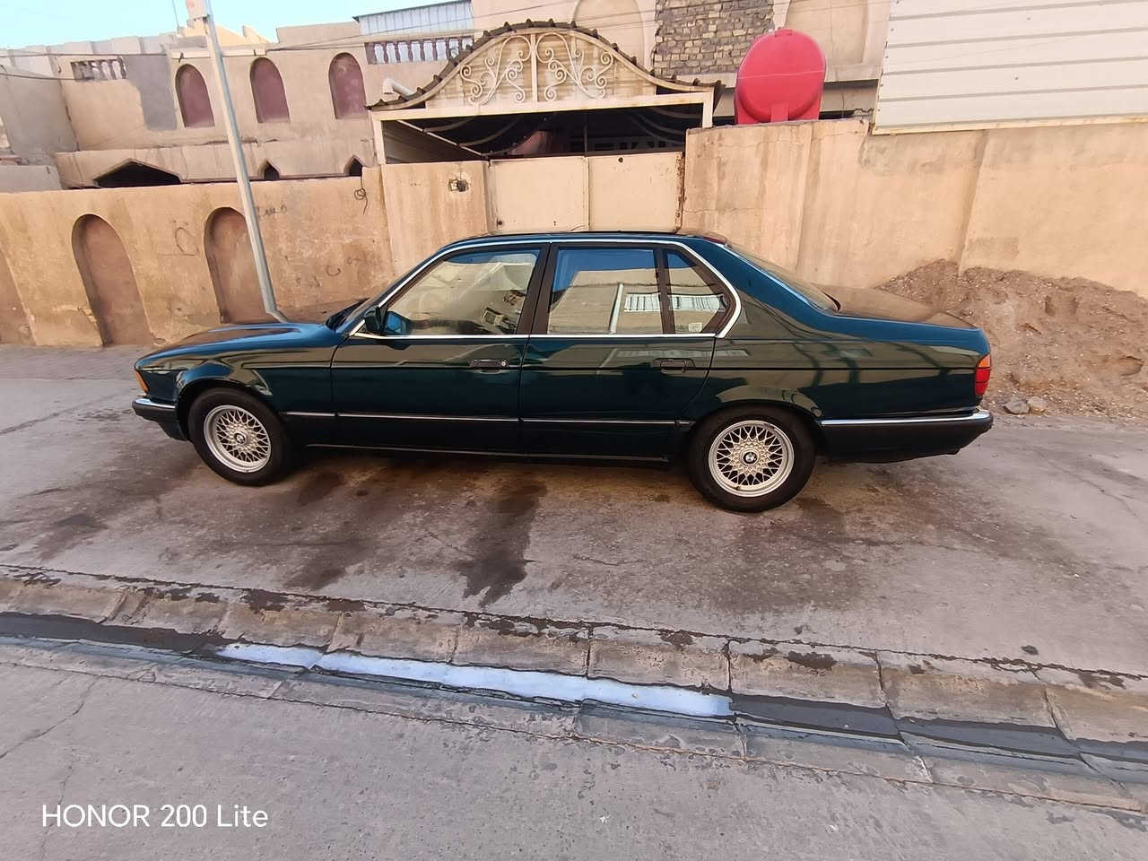 متوازي كلش عله بيعتها 
730 V8
موديل ٩٢
*********** للإستفسار
