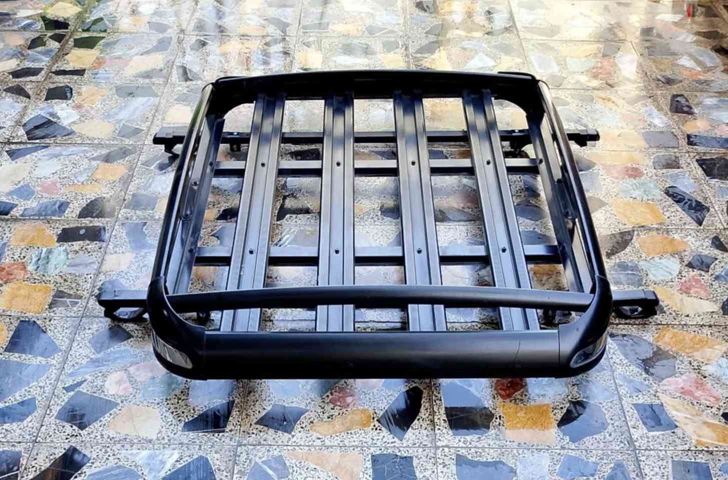 السلام عليكم 
فيت بم كصة غير مستعمل السعر 90الف وبي مجال قليل
سيبايا نضيفة جداً السعر 150 الف
مكاني بغداد الحرية 
***********
