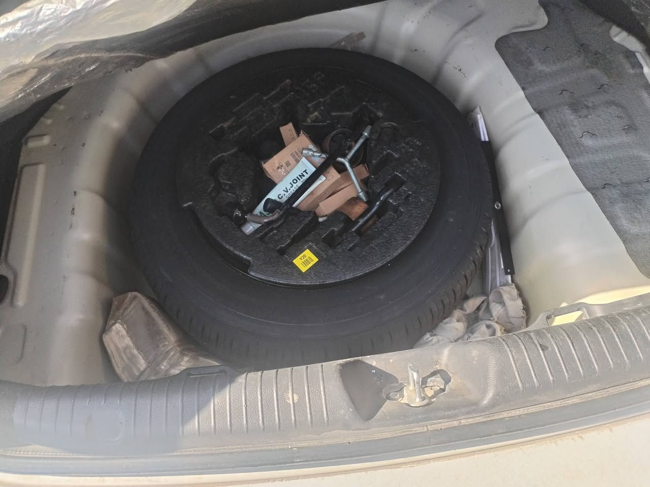 سيراتو ٢٠١٧ خليجي مكفوله بس هاي طخه موضحه بصوره هذا رقمي ***********
