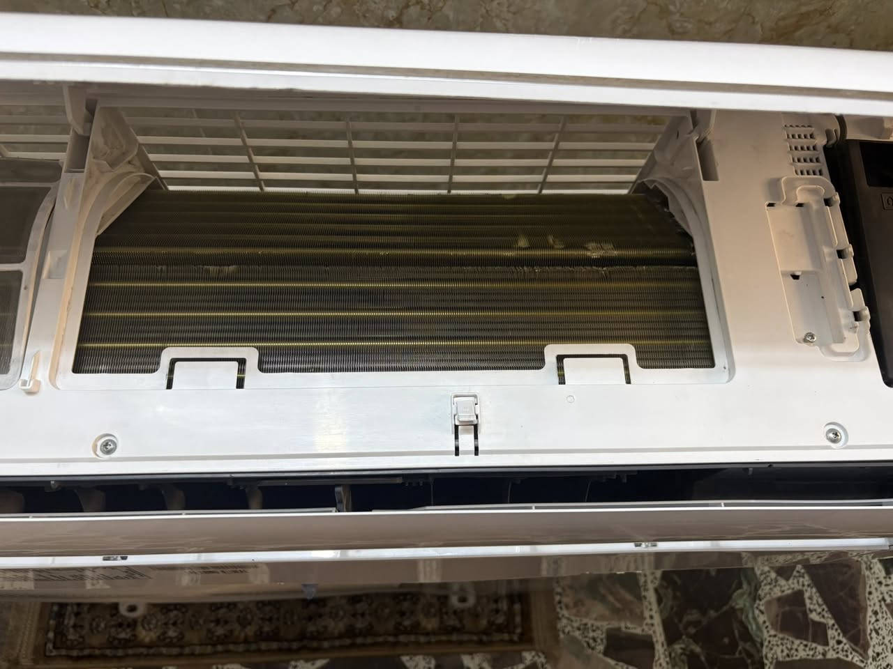 سلام عليكم
سبلت هايسنس 2 طن انفرتر
يشتغل على المولده اقتصادي 
حاربارد نظافته ٩٠٪؜ 
بلادي ممصلح ظمان ٢٠ يوم
غازه مقفل  R-410 
السعر ٥٠٠ الف
بغداد حي الجامعه
***********
