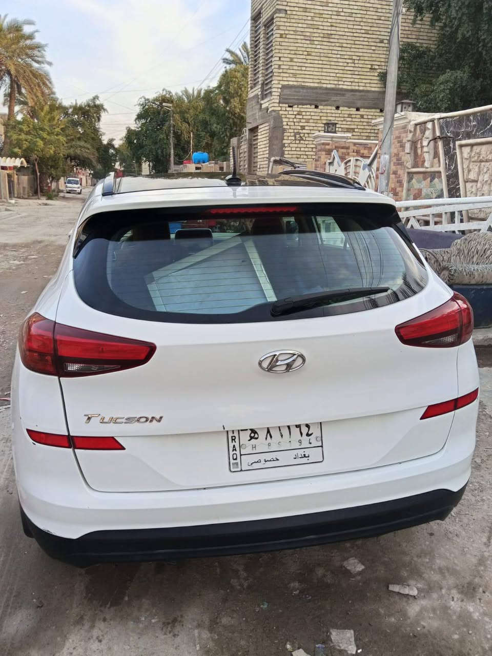 سلام عليكم
توسان 2020 خليجي فووول مواصفات1/1 للاخير
ماشية 147
رقم بغداد
سيارة بيها قبق جنطة مبدل بلادي اصلي وبارد  شبر عكس سائق
باقي كلة مكفول 
سعر السيارة 187 وبيها مجال كلش بسيط 
رقمي ***********
