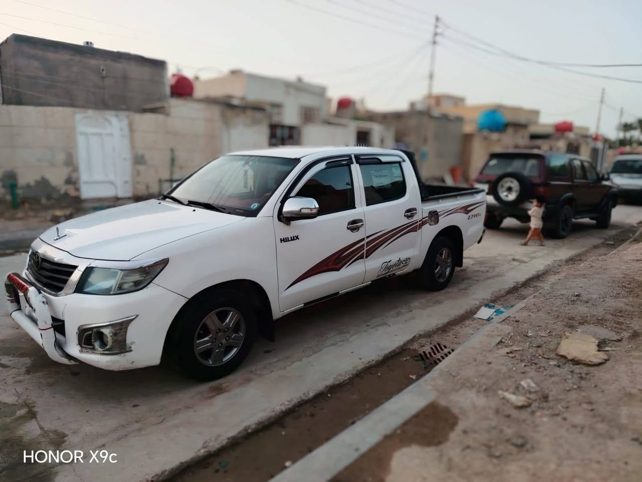 السلام عليكم سياره فلاونزه موديل 14 مكفول كفاله عامه رقم مثنى بسمي مداور ثاني يوم كير عادي تبريد ثلاج كويتي السعر 210 وبيه مجال مكان ذيقار قضا البطحاء رقم الجوال ***********
