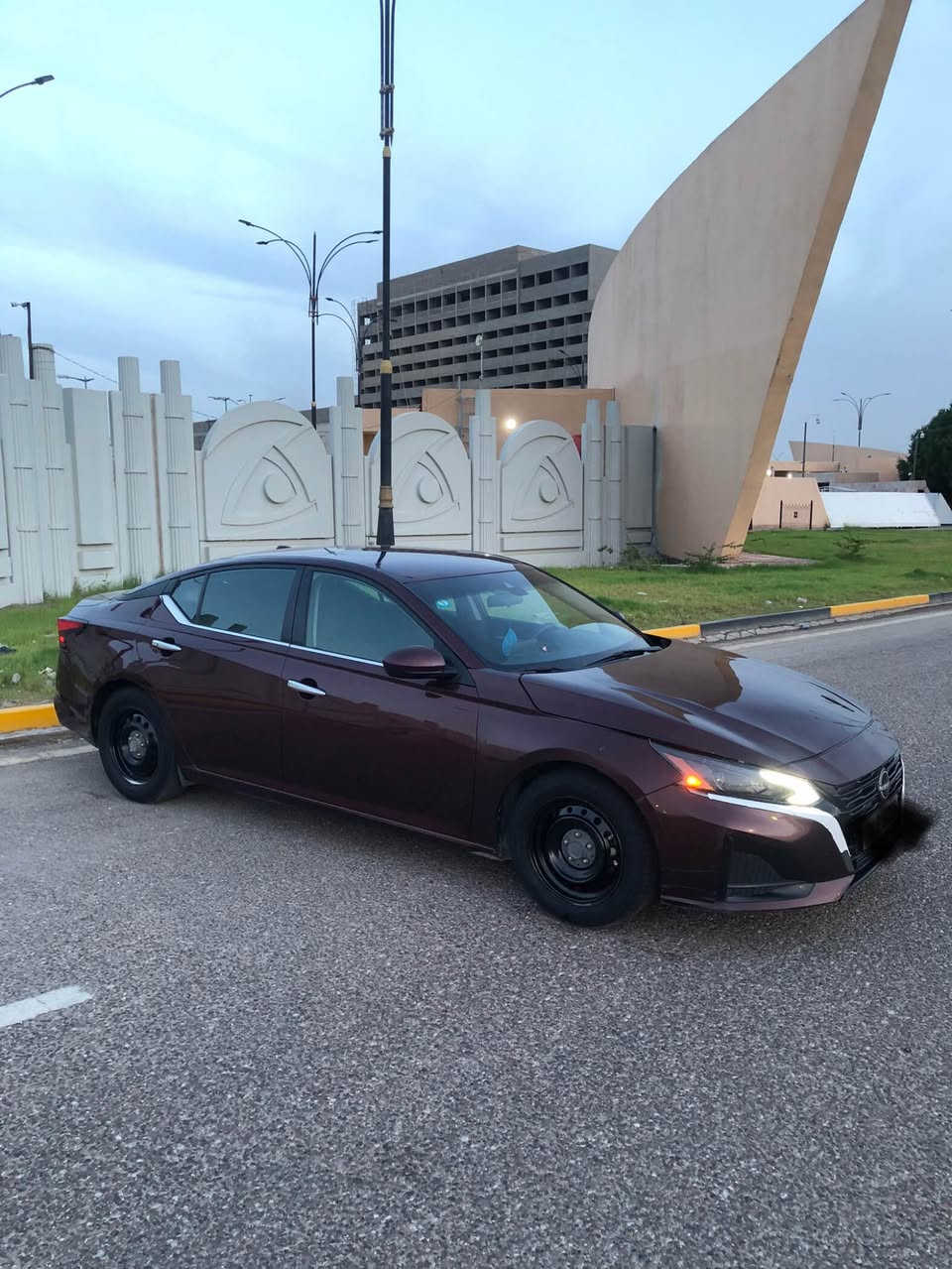 سلام عليكم 
_________
نيسان ALTIMA 🇯🇵
موديل 23
فئه SV مواصفاته
محرك 4سلندر 2500
بصمه تشغيل عن بعد شاشه كامره حساس خلفي 
تحديد مسار توقف تلقائي عند لرجوع رادار جانبي 
هزاز استيرن 9سماعات كشن كهربائي لايت لد+زنون بلادي ممشى السياره 55 جاهزه وجديده بمعنى لكلمه
حره رقم بصره لدولي تحويل السعر /135$
 /*********** البصرة, العراق

