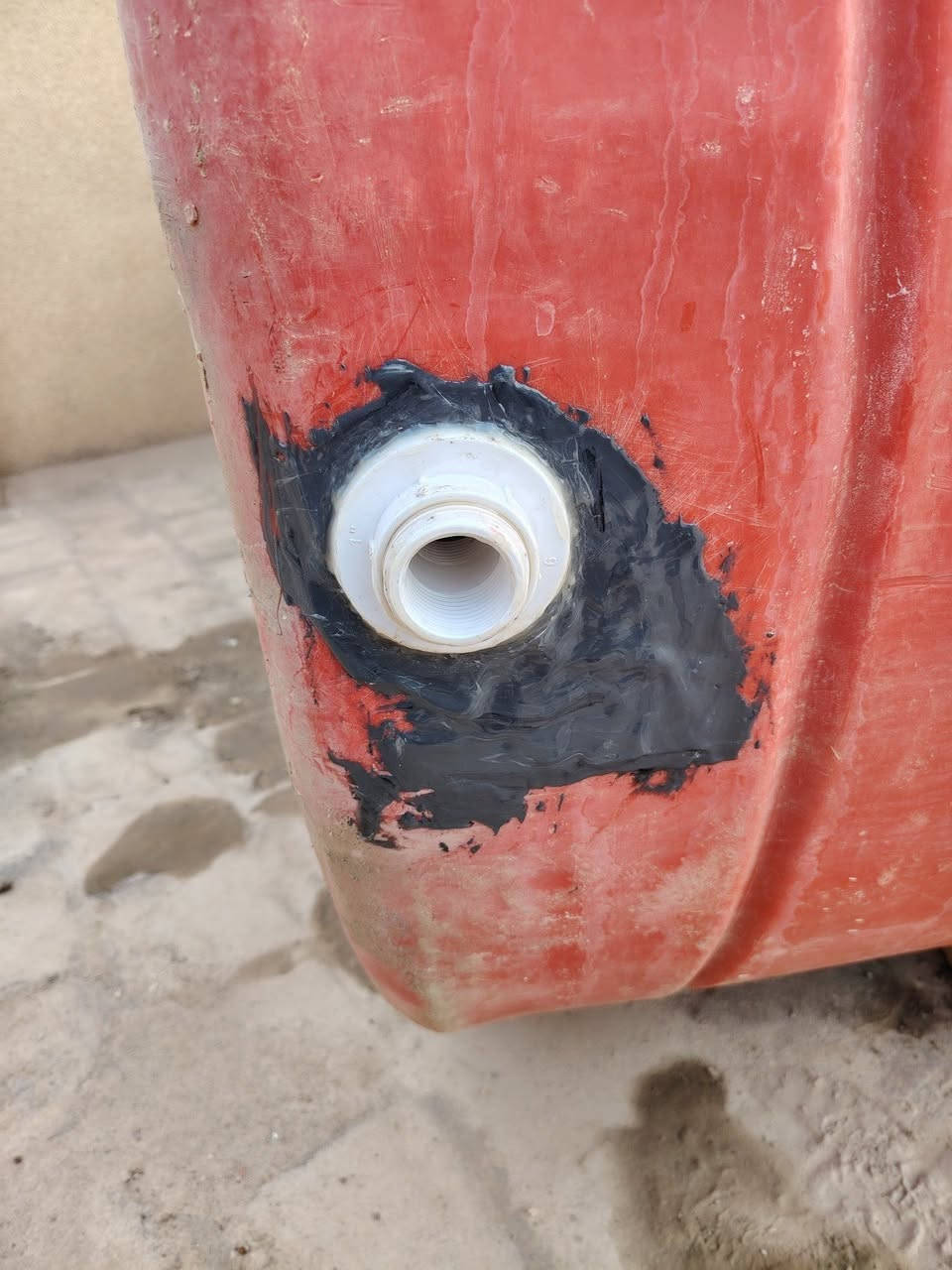 متوفر سباك لولجي داخل كربلاء تأسيس ماء مجاري صيانه تضيف وادامة الخزانات  تصليح خزانات تسليك مجاري للاستفسار *********** ***********
