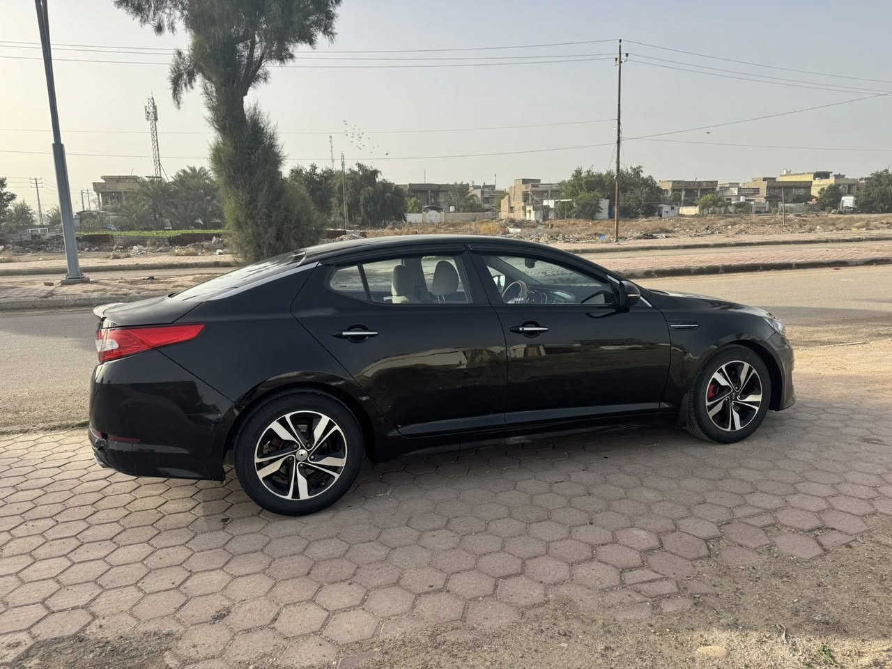 السلام عليكم سياره اوبتمه خليجي رقم اربيل لون اسود بيها جراد وبيها شخوط رقم الهاتف  ***********
***********
