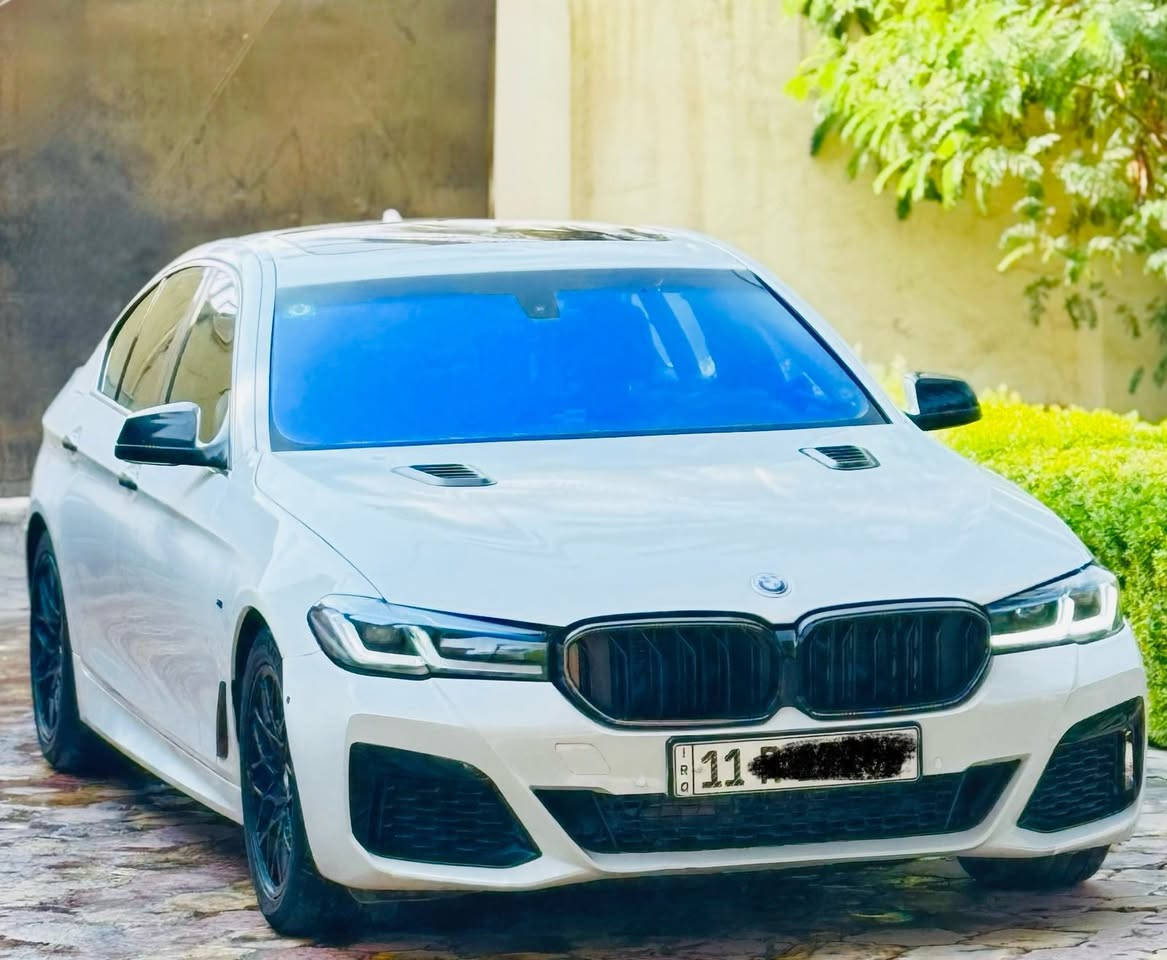 سلام عليكم
لبيع او مراوس محدثه 2023

موديل اصل 2011 535

خليجية صبغ فقط مال تحديث 3 قطع 

محرك n55 يعني 535 
فول مواصفات 
اعلى فىه 
محرك كير اكسل تبريد حداد صدر كله مكفول 
رقم بغداد جديد 
الأتصال هذه رقمي واتساب 
***********
