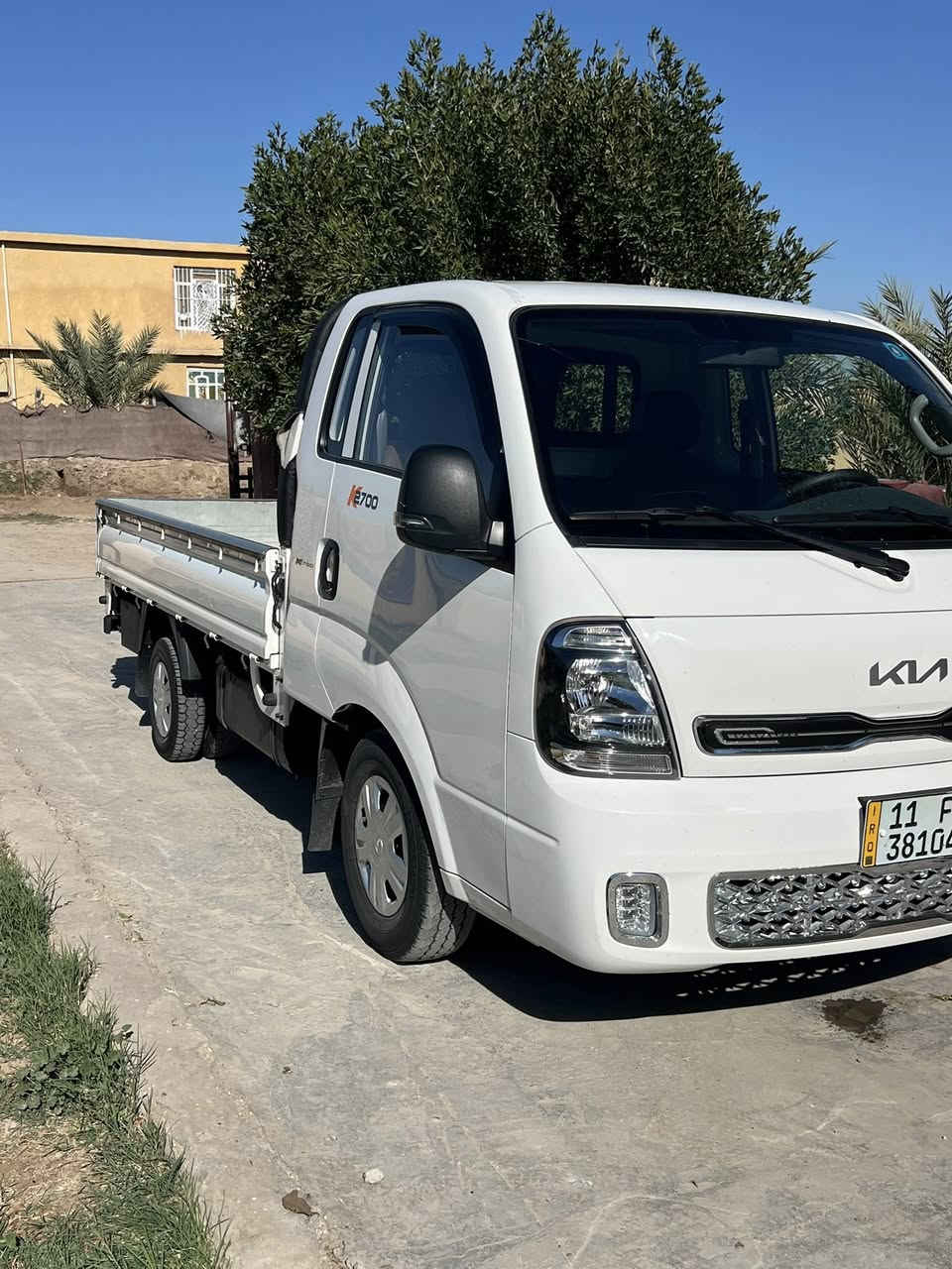 السلام عليكم البيع كيه موديل 2024رقم بغداد نكليزي جديد السيارة كفاله عامه سستم كامل شاير بل مري جامه الربع سلايت موصفات الفول ماشيه 68دوشمه ومطشته وكامله من كلشي 
مكان بغدادالدوره قرب  علوت الرشيد 
***********
***********
