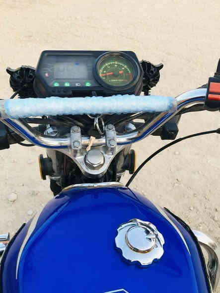 ماطور للبيع 2021 محرك مفتوح 
السعر 500 وبي مجال 

والاستفسار ع رقم 
***********
مگان ابو ماريا
