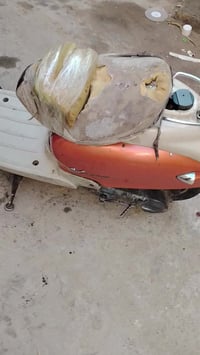 دراجه عبد الحليم دراجه شغاله بس تخربط ابيع كوم حديد سعر 100رقم 0771684...