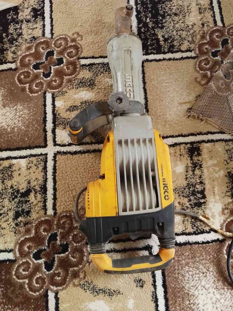 جك همر للبيع حجم كبير شركة انجيكو سعر ١٧٥ الف للتواصل‏‪***********‬‏
