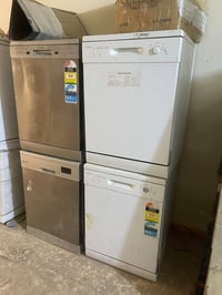 غسالات صحون باله العدد ٨ للبيع سعر القططه مكاني  بغداد رقم ٠٧٧٠٣٢٨٣٩٦١