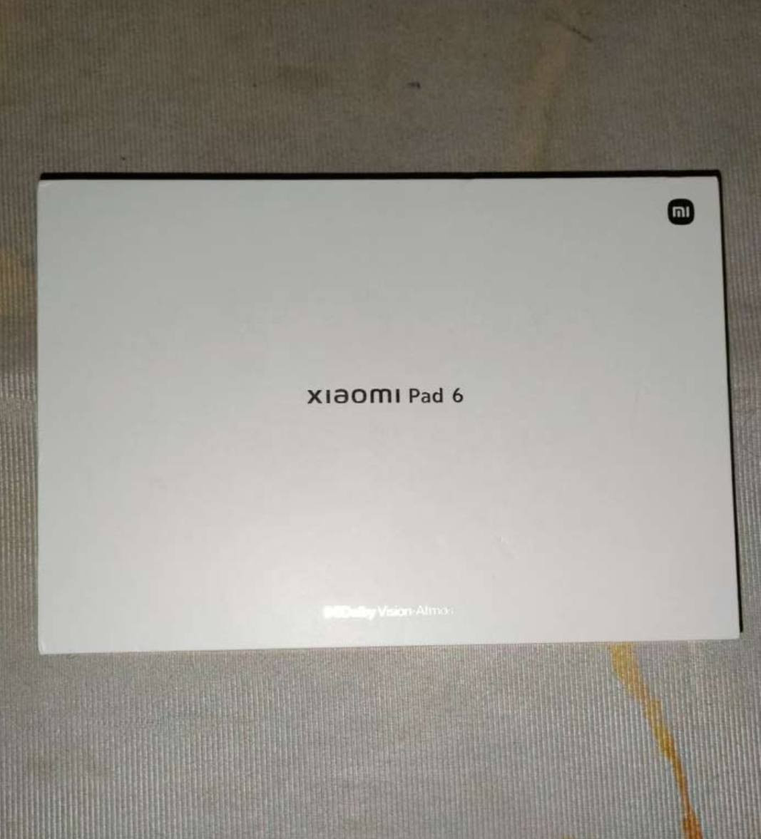 شاومي باد 6
الشاشه:
الحجم: 11 إنش
النوع: IPS LCD
الدقة: 2880 × 1800 (2.8K)
معدل التحديث: 144Hz
السطوع: حوالي 550 شمعة
دعم: HDR10 + Dolby Vision �

⚙️ الأداء والمعالج
المعالج: Snapdragon 870
عدد الأنوية: ثماني النواة (Octa-core)
كرت الشاشة: Adreno 650 �

💾 الذاكرة
الرام: 6GB
التخزين: 128GB
نوع التخزين: UFS 3.1
لا يدعم كرت ذاكرة خارجي ❌ �

📸 الكاميرات
الخلفية: 13 ميجابكسل
الأمامية: 8 ميجابكسل
تصوير فيديو: حتى 4K �

🔋 البطارية
السعة: 8840 mAh
الشحن: 33 واط سريع
يدعم تقنيات شحن متعددة (PD و QC) �
🔊 الصوت
4 سماعات ستيريو
دعم Dolby Atmos

نظافة 95٪ 
السعر : 350
*********** 
متواجد ماسنجر و واتساب 
عنواني جزيرة بغداد السياحية
