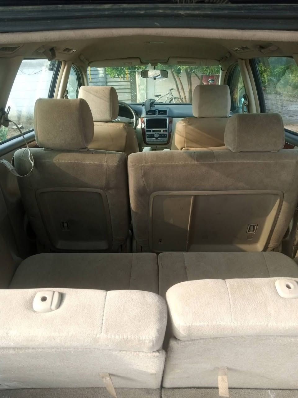 السلام عليكم ابصم اللون اسود ادوات دشبول ودواخل باكيت ماكينه وقير وحداديه وطخم تايرات كله باكيت تبريد شاشه والسعر 46 وبيها مجال***********
