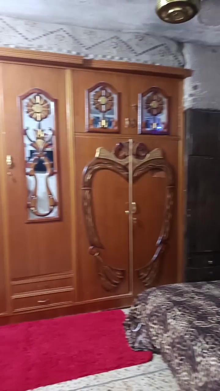غرفه نوم بيها اضرار بسيطه السعر  250 وبيها مجال


**إذا كنت صاحب هذا الإعلان وتريد حذفه لأي سبب، رجاءا أرسل رسالة إلى الدعم الفني**